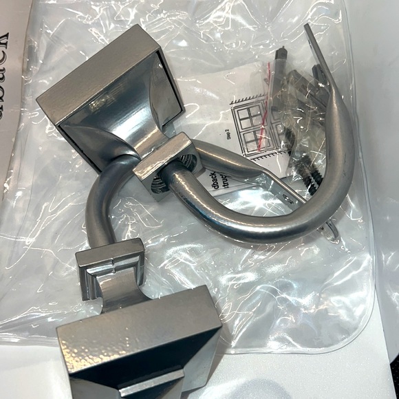 2 curtain holdbacks Windows By Design New Ship today! - Picture 4 of 5